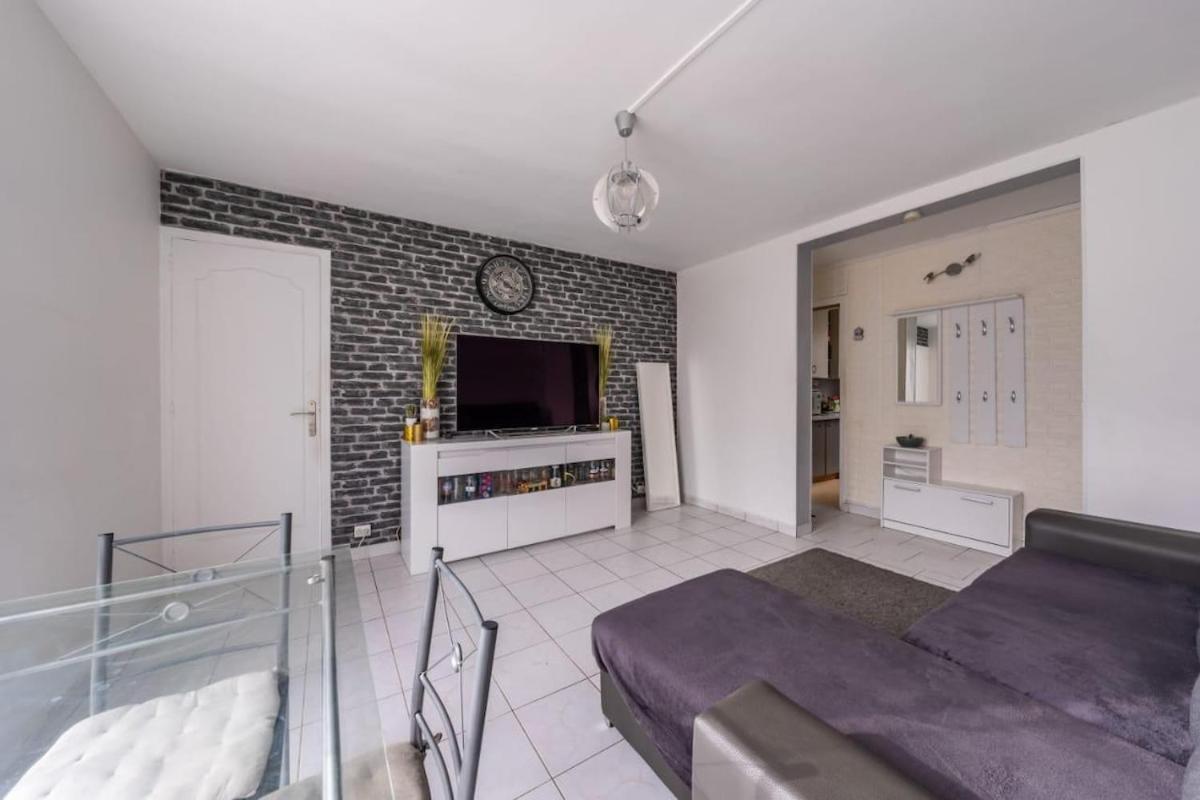Apartment Moderne Avec Wi-fi Et Balcon *
