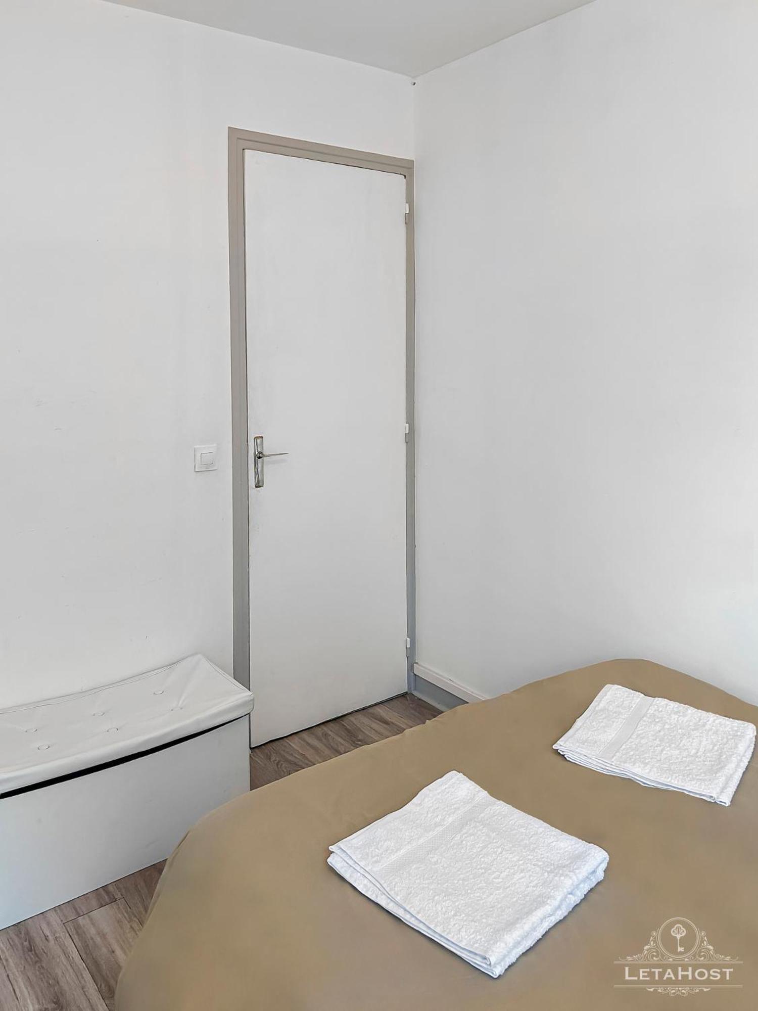 Moderne Avec Wi-fi Et Balcon Apartment