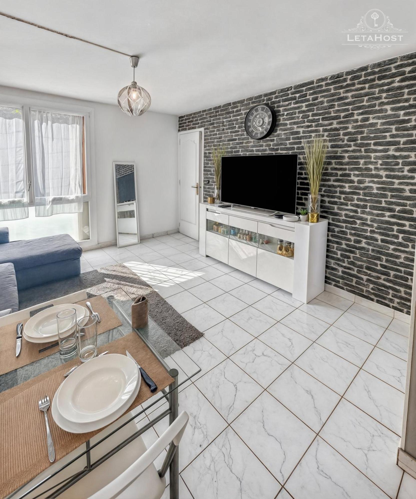 Moderne Avec Wi-fi Et Balcon Apartment *